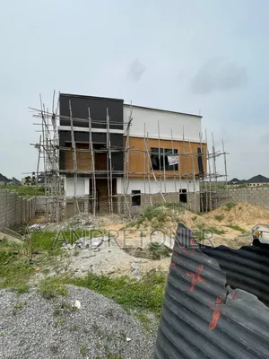 3bdrm Duplex in FHA for sale