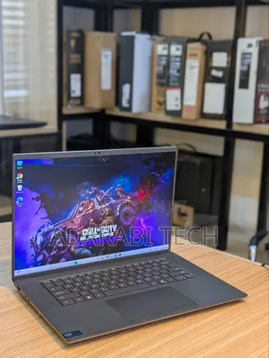 Laptop Dell Precision 5690 64GB Intel Core Ultra 9 SSD 512GB