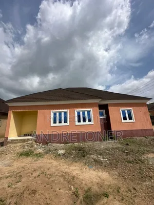 3bdrm Bungalow in Apo District for sale