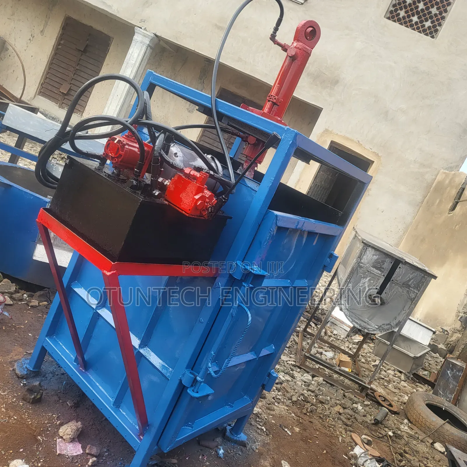 Plastic Bailing Machine