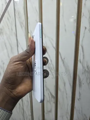 Infinix Smart 7 HD 64 GB White