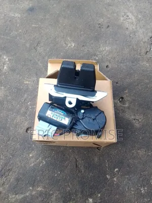 2015-2016 Ford Edge Boot Catcher