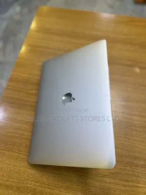 Laptop Apple MacBook Pro 2020 16GB Intel Core I5 SSD 512GB