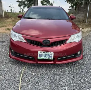 Toyota Camry SE 4dr Sedan (2.5L 4cyl 6A) 2012 Red