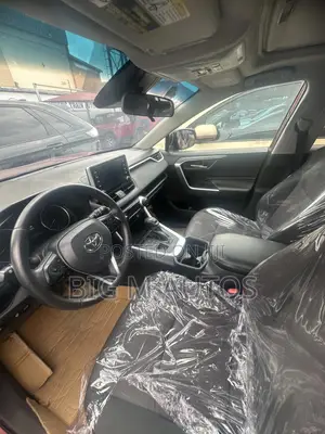 Toyota RAV4 2020 Red