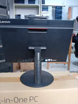 Lenovo ThinkCentre M810z AIO 8GB Intel Core I5 SSD 256GB