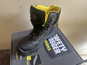 Gora S7s High Shoe (Safety Jogger)
