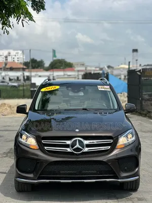 Mercedes-Benz GLE-Class 2017 Brown