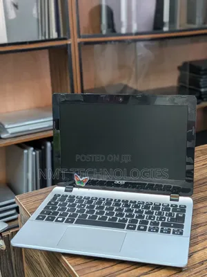 Laptop Acer Aspire E3 111 2GB Intel Xeon HDD 320GB