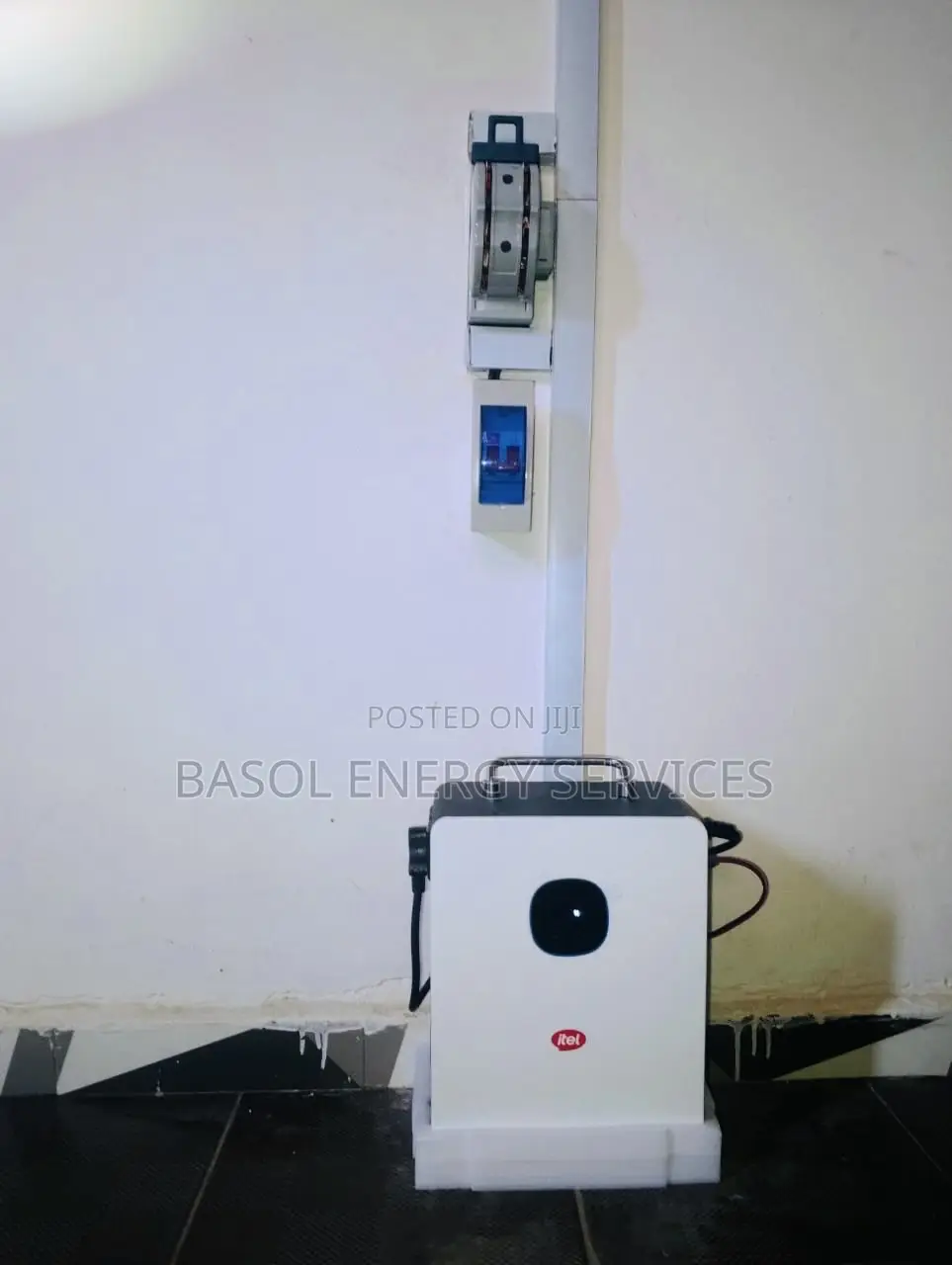 Itel 500w Solar Generator