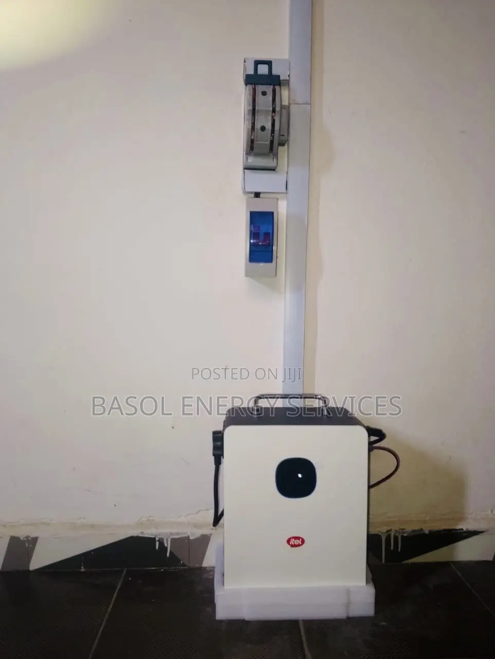 Itel 500w Solar Generator