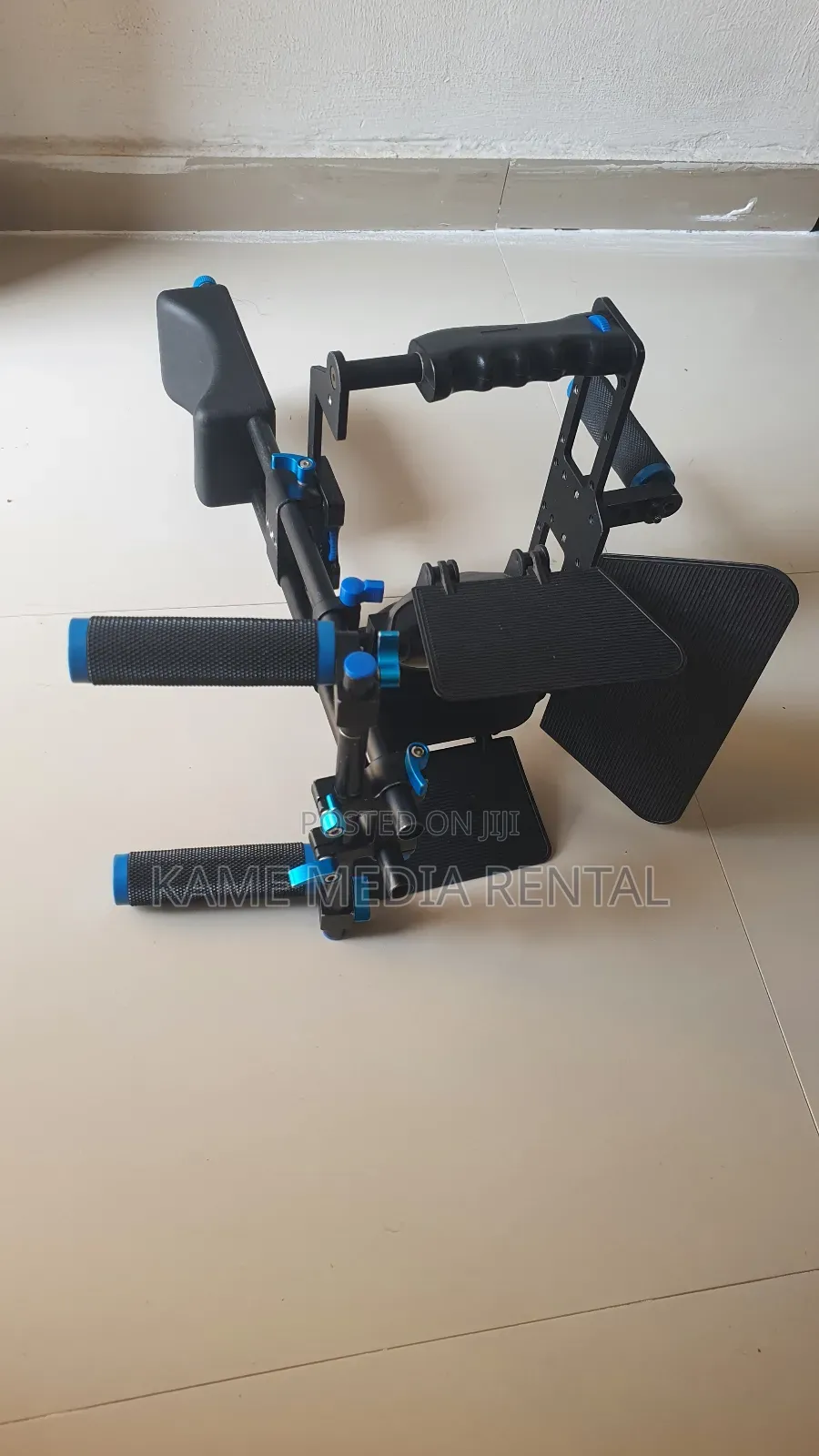 Universal Camera Rig With Shoulder Pad for Rent