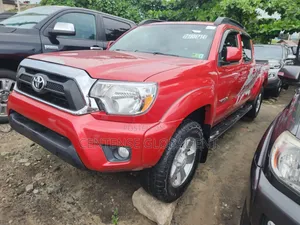 Toyota Tacoma 2015 Red