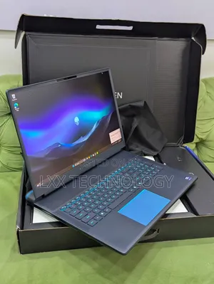 New Laptop Dell Alienware 18 Area-51 32GB Intel Core Ultra 9 SSD 1T