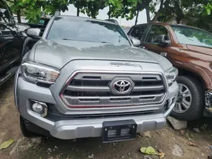 Toyota Tacoma Limited 2019 Silver