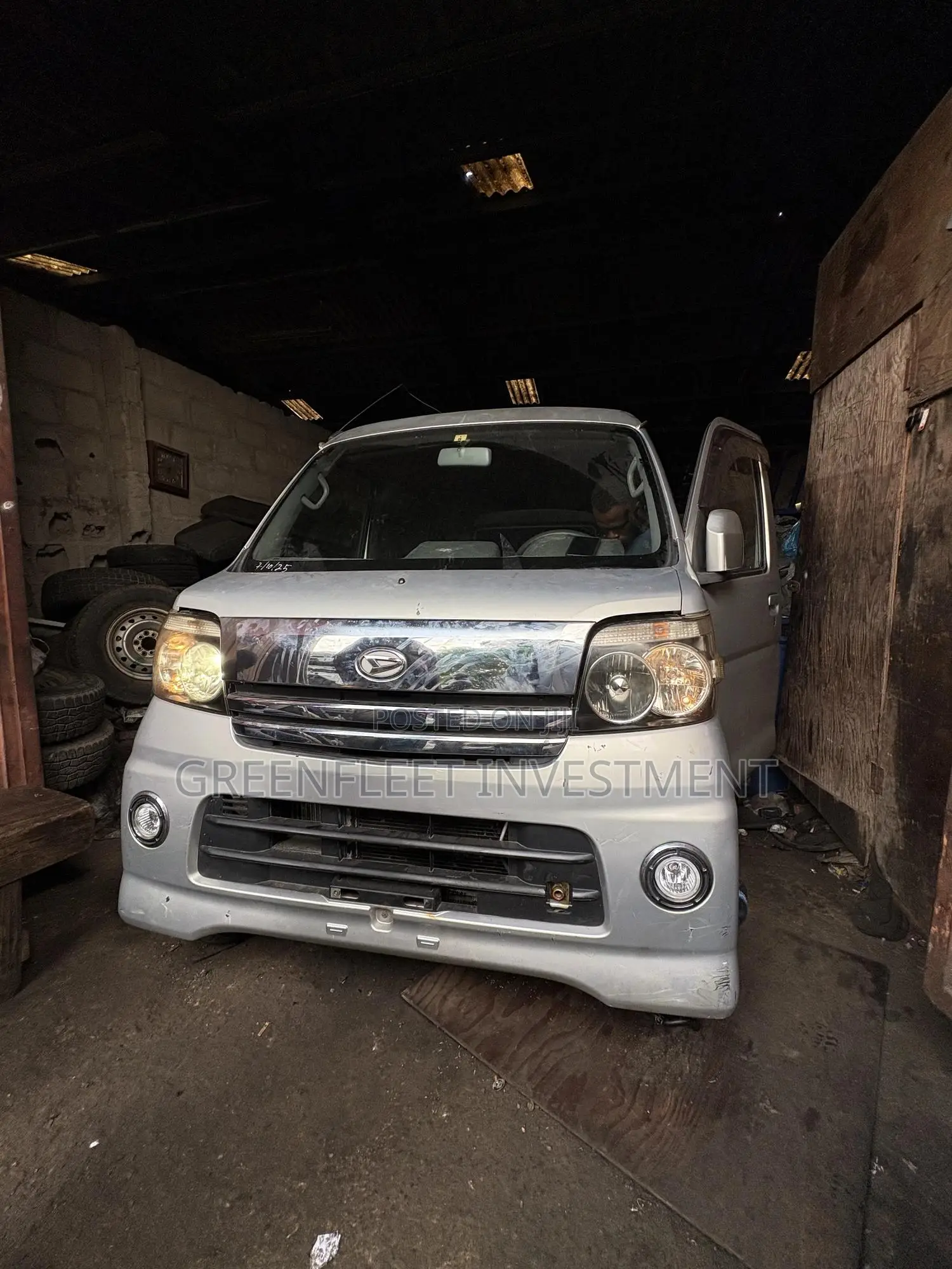 Daihatsu Hijet 2012 Grey