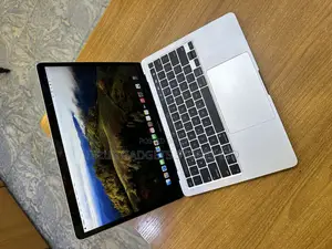 Laptop Apple MacBook Pro 2020 16GB Intel Core I5 SSD 512GB