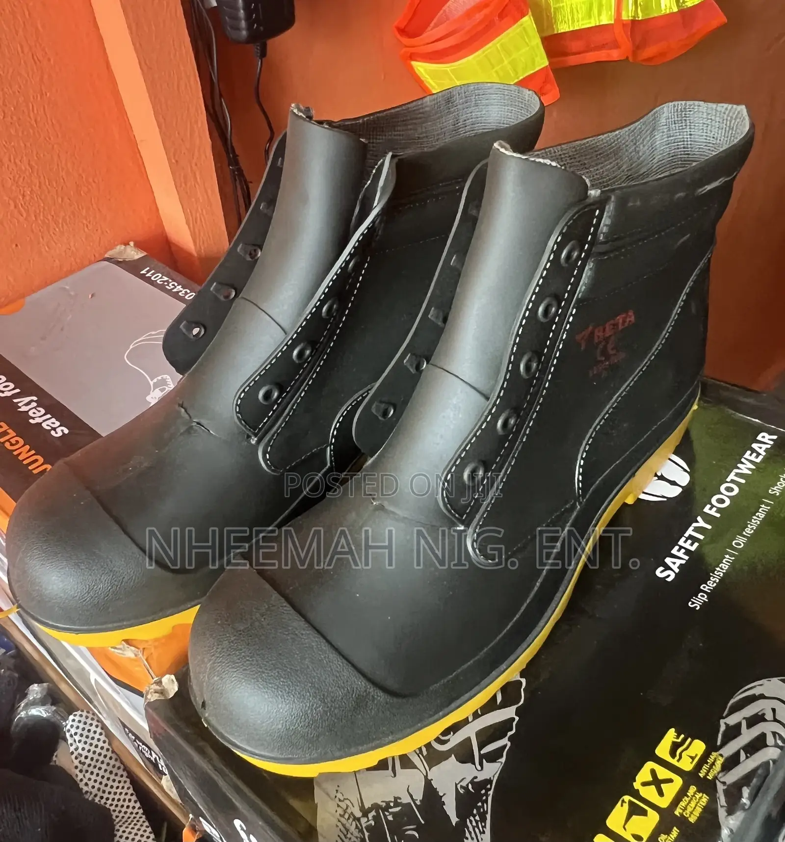 Short Safety Rainboot Beta