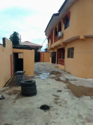 3bdrm Block of Flats in Obawole Ifako Ijaiye for sale