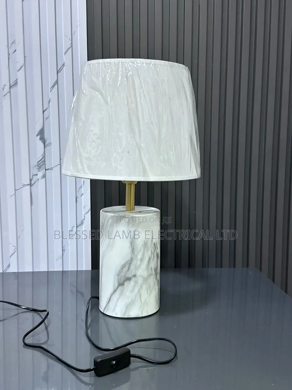 Modern Black Dome Table Lamp