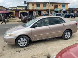 Toyota Corolla 2003 Gold