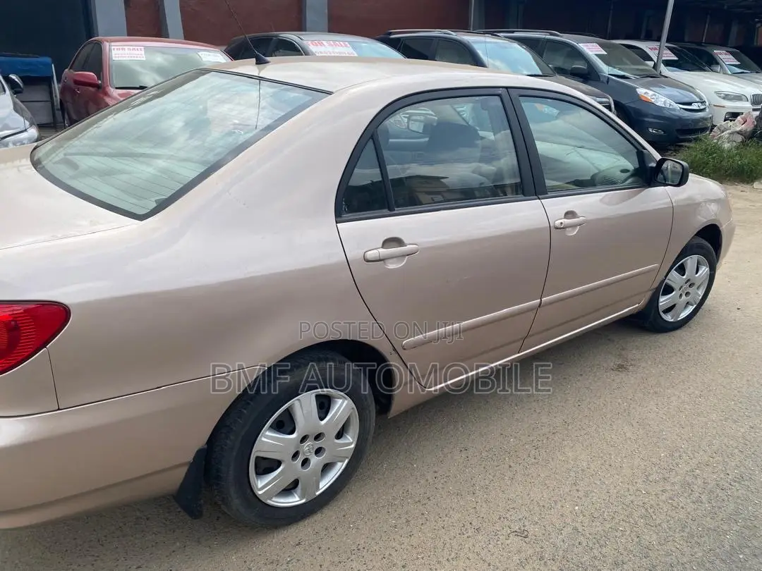 Toyota Corolla 2003 Gold