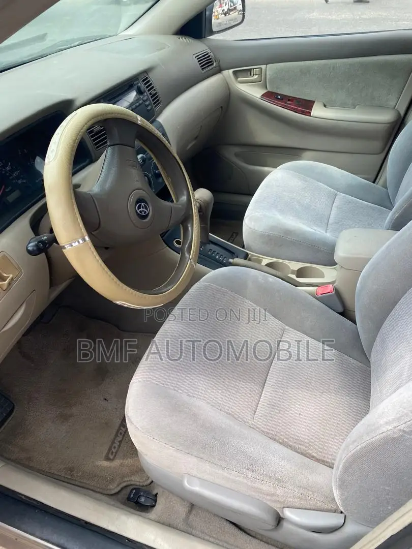 Toyota Corolla 2003 Gold