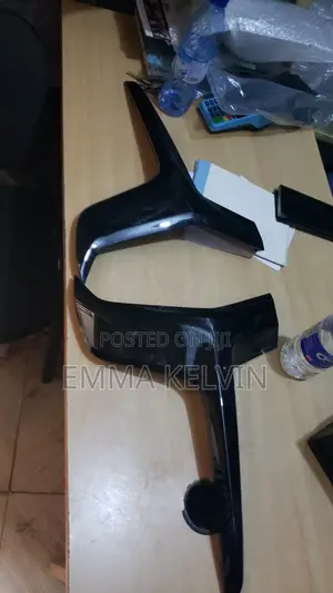 Set Full Light Chrome for Toyota Hilux 2024 Model