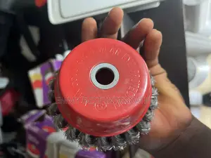 Twist Knot Wire Cup Brush