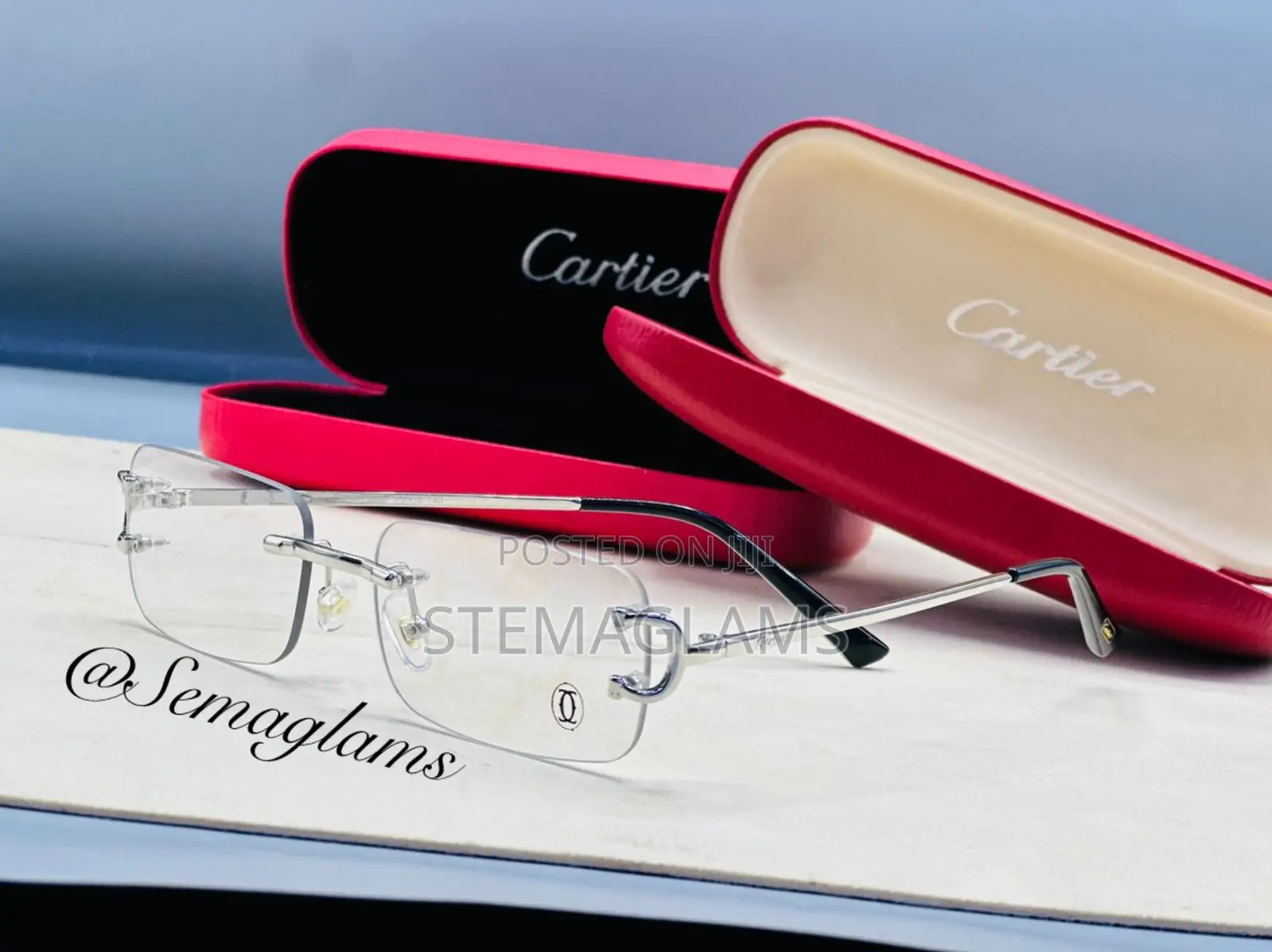 Cartier Eyewear With Elegant Accents