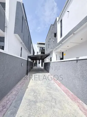4bdrm Duplex in Sangotedo for sale