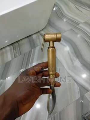 Matt Gold Pressing Shower