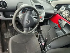 Toyota Aygo 1.0 3-Door 2009 Red