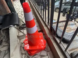 75cm 100% Pure Rubber Safety Cone