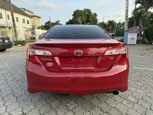 Toyota Camry SE 4dr Sedan (2.5L 4cyl 6A) 2013 Red