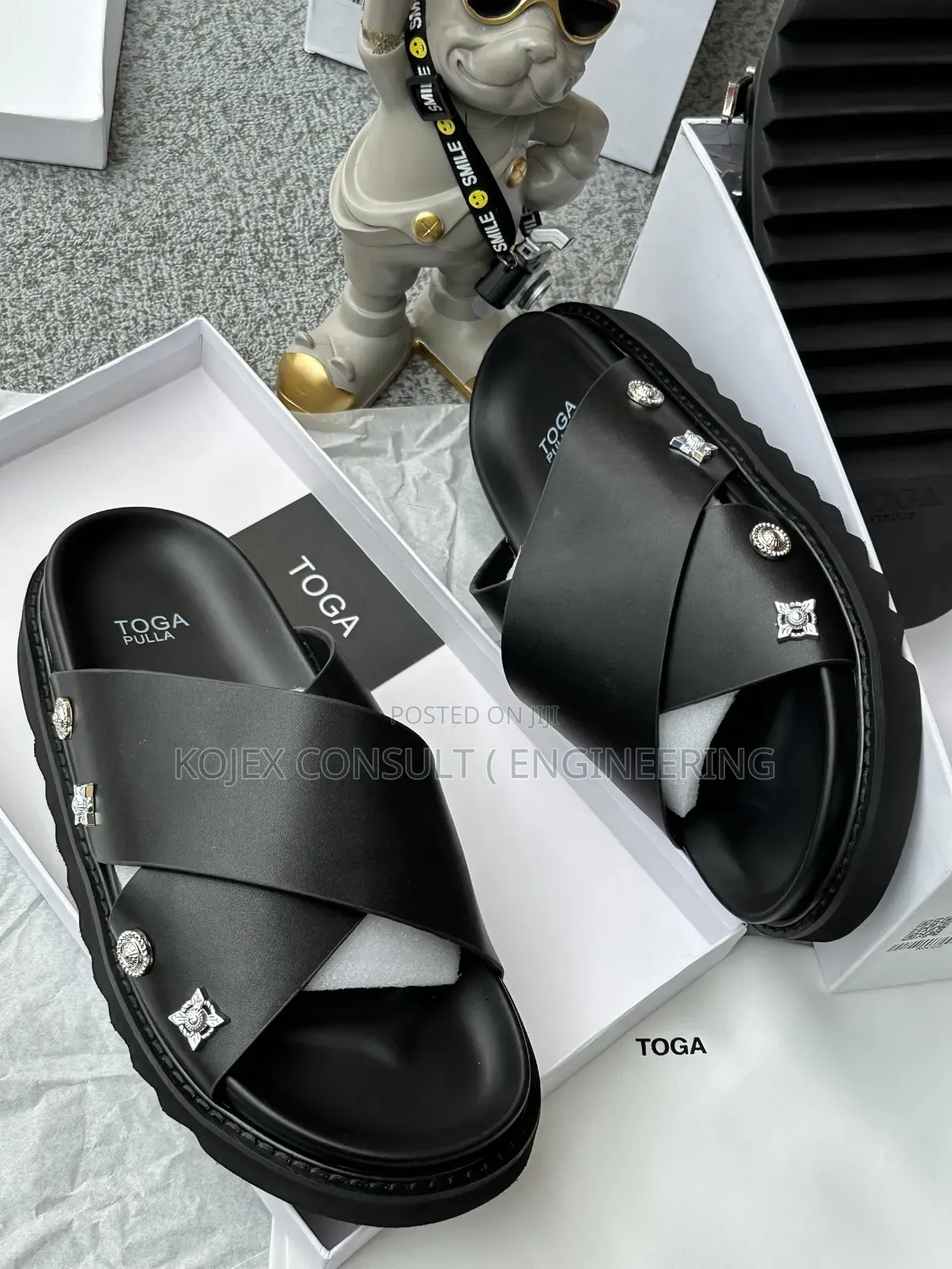 Toga Virilis Slides