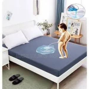 Bedding Collection Water Resistant Foam Cover With Zip