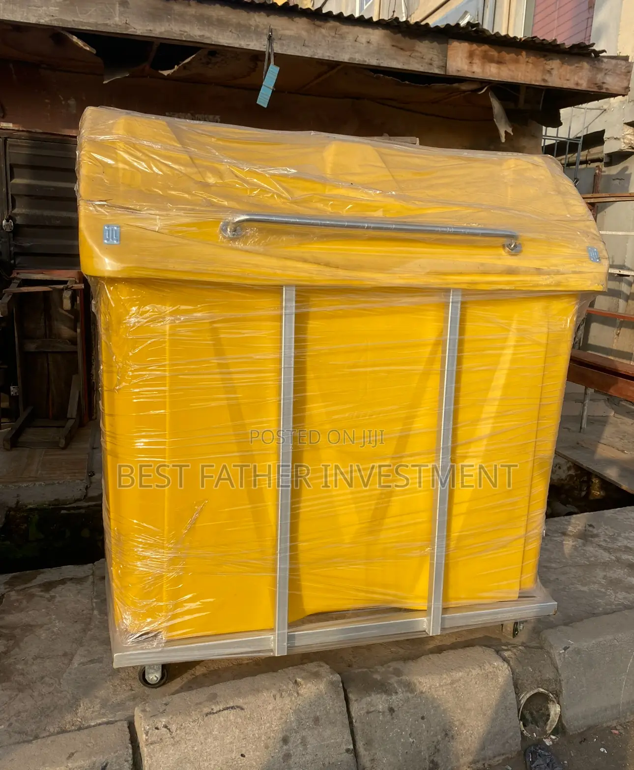2000l Rubber Geepee Waste Bin Available in Colors