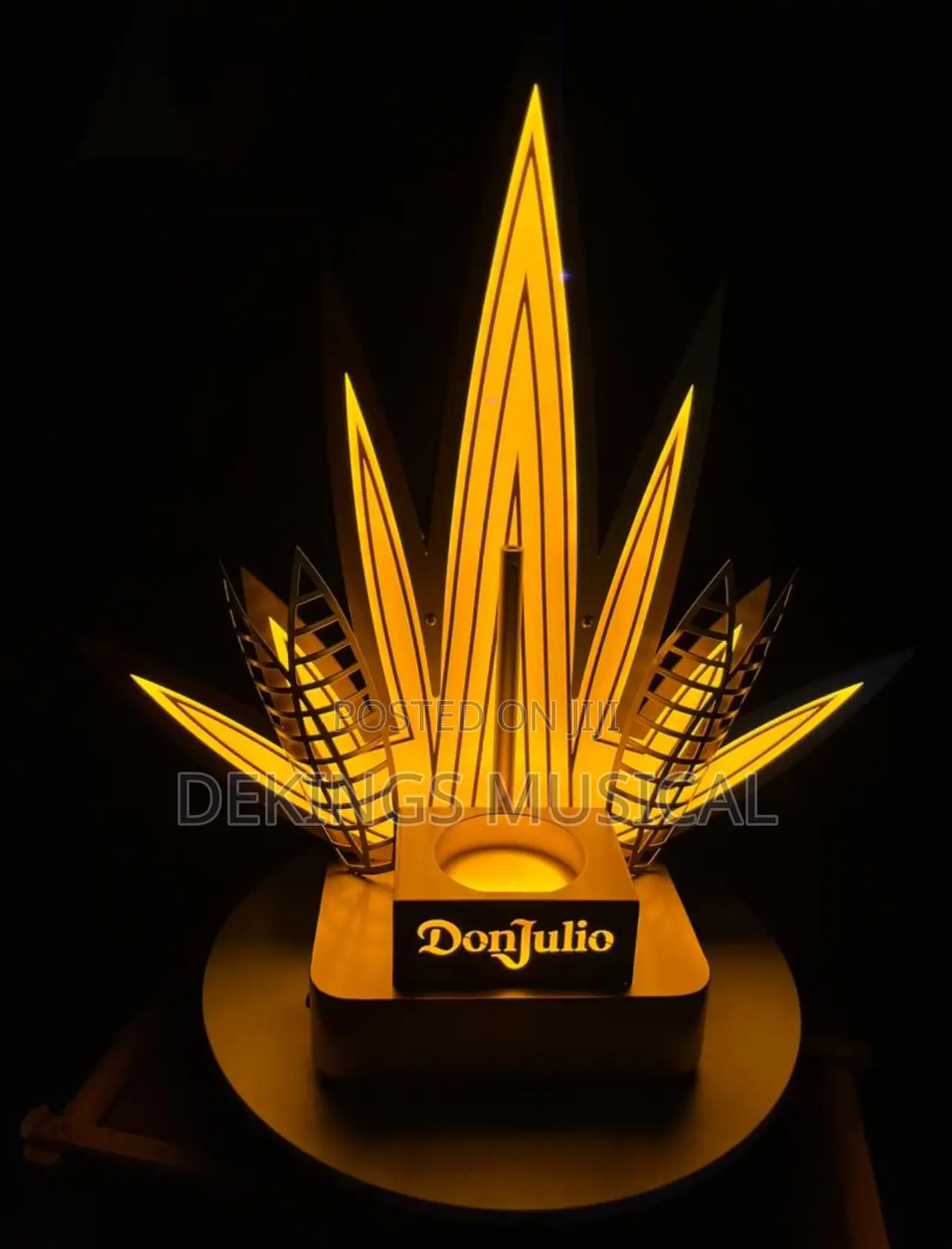 Don Julio Vip Bottle Presenter Champagh
