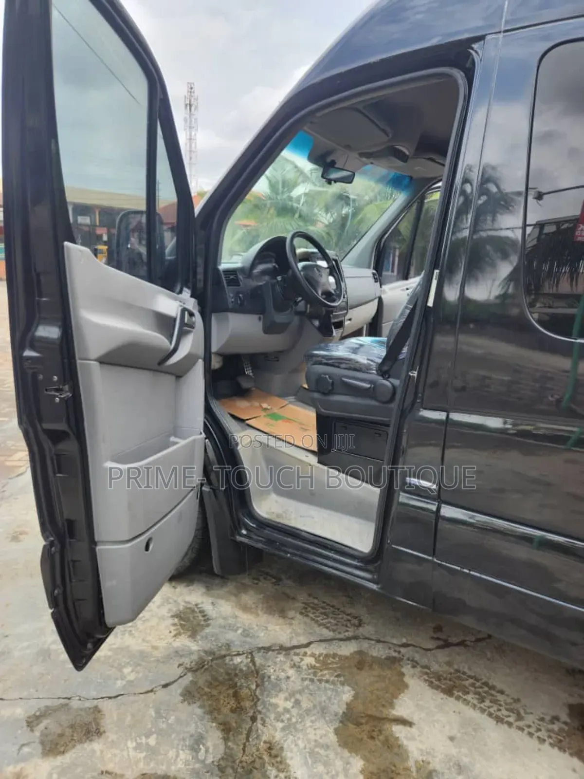 Mercedes-Benz Sprinter 2013 Black