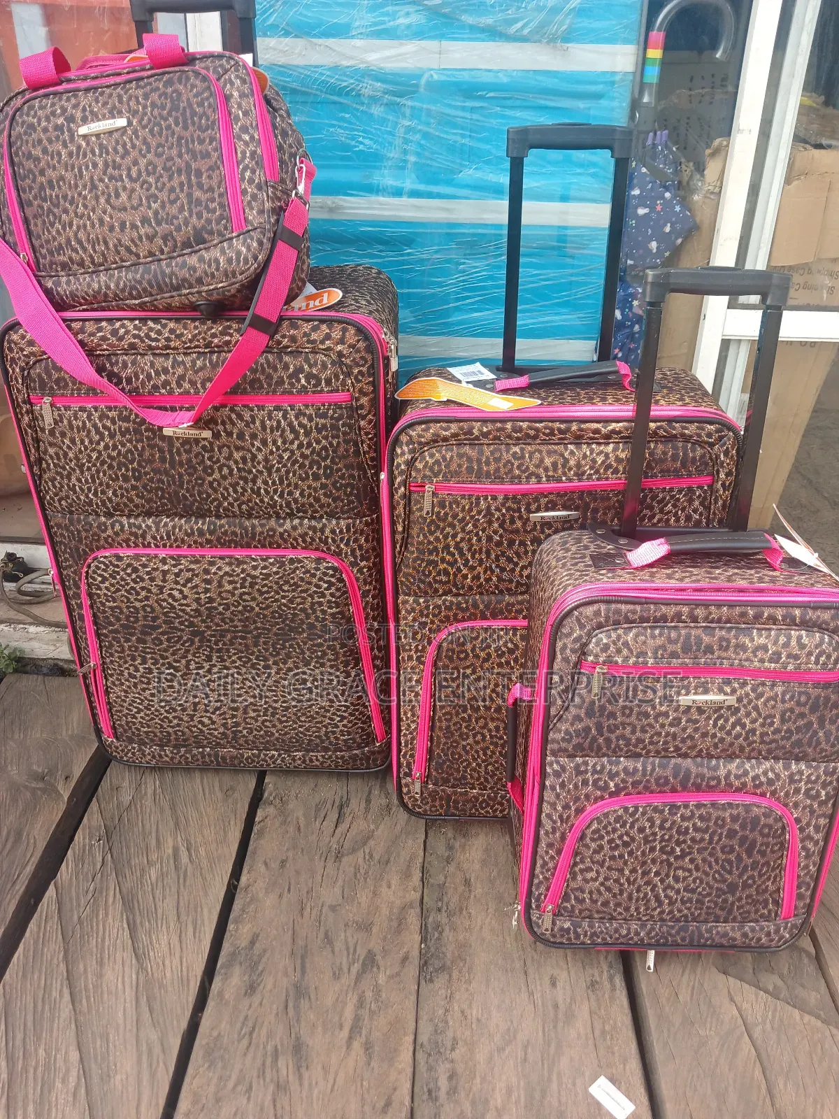 Us Luggage Set