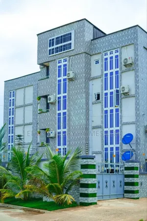 18 Rooms Hotel for Sale