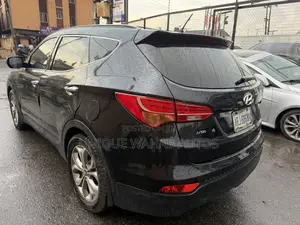 Hyundai Santa Fe 2015 Black