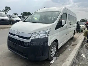 Toyota HiAce 2023 White