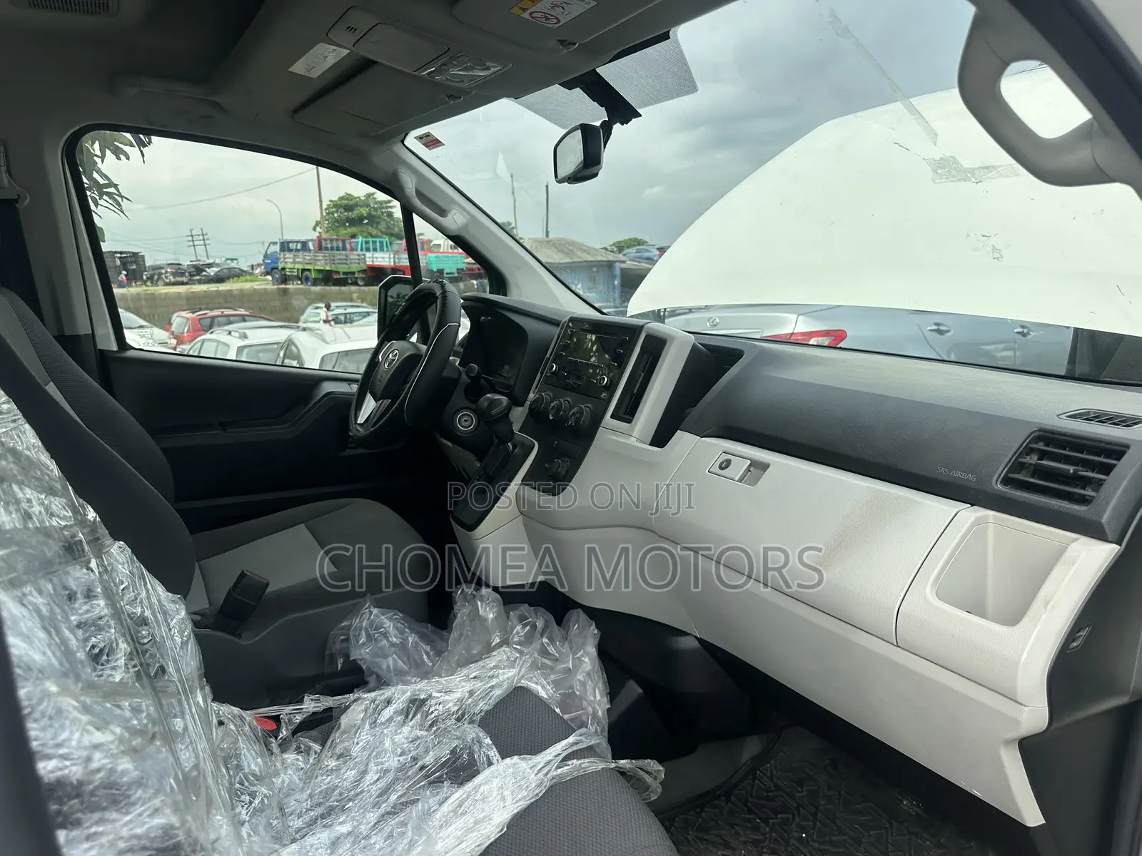 Toyota HiAce 2023 White