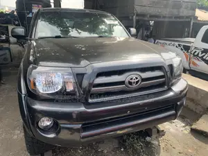 Toyota Tacoma 4dr Access Cab 6.1 ft. SB (2.7L 4cyl 5M) 2015 Black