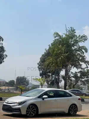 Toyota Corolla SE 2020 White