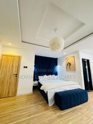 Luxury Studio Apartment