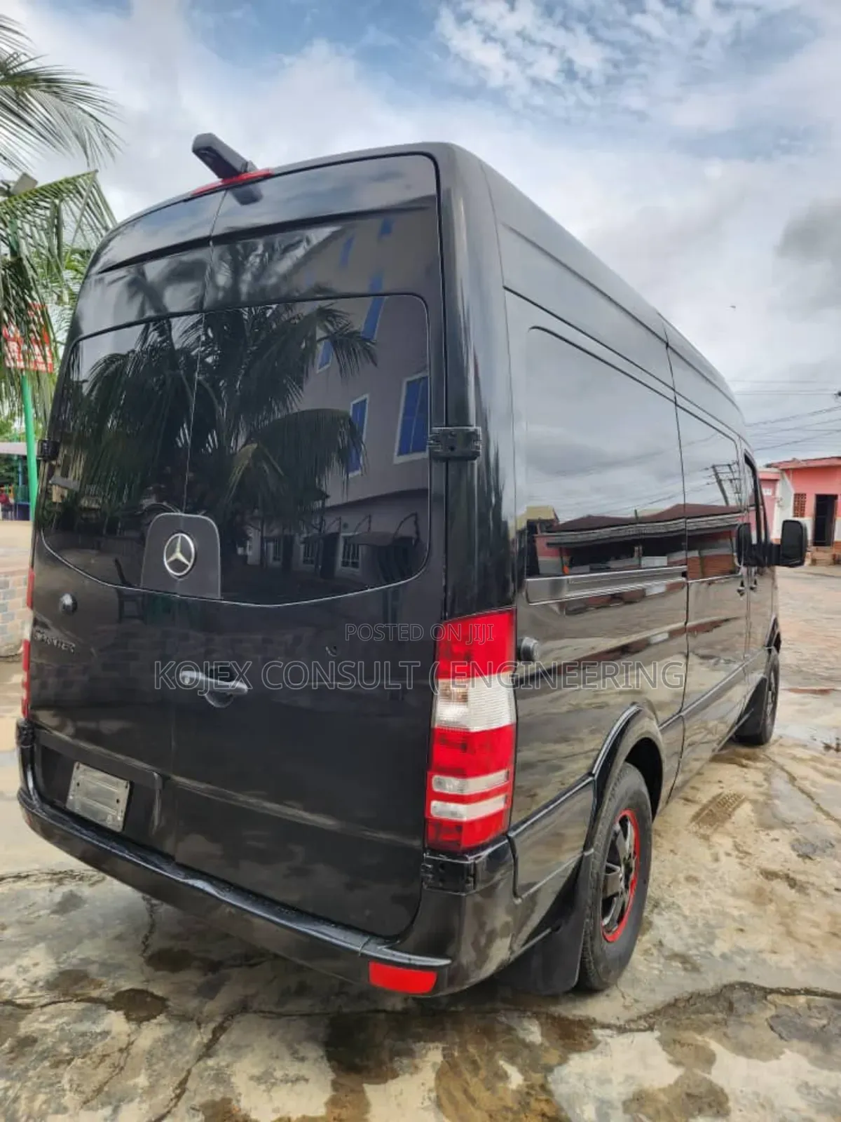 Mercedes-Benz Sprinter 2013 Black
