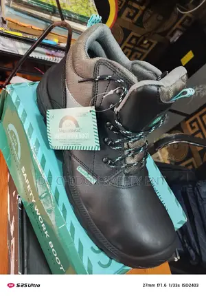 Liquid Metal Safety Boot